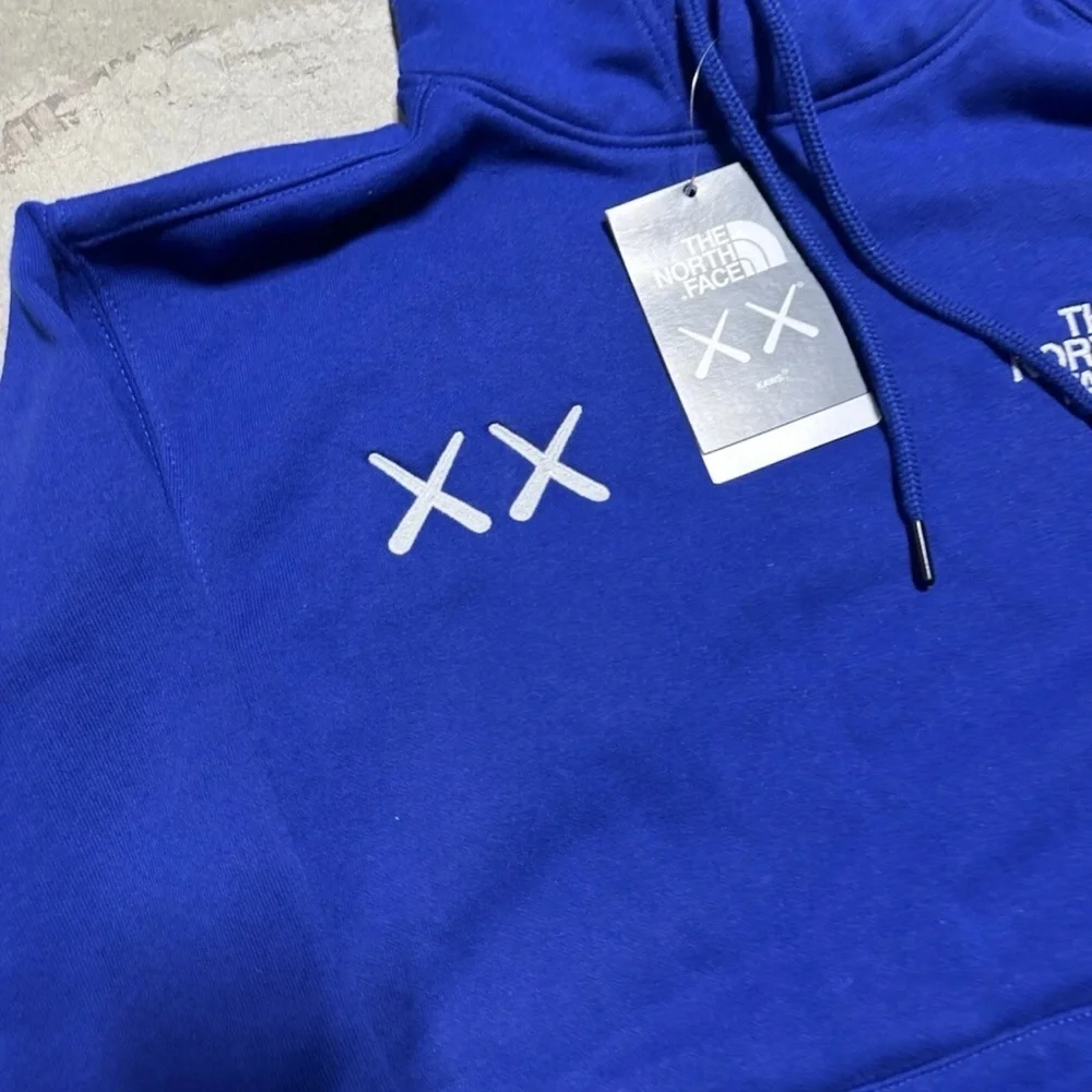 KAWS x The North Face Bolt Blue Hoodie Medium NWT Authentic Streetwear